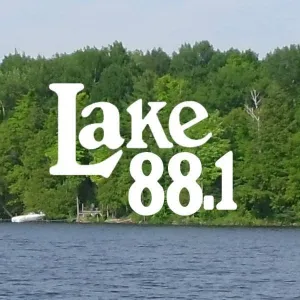 Rádio Lake 88.1 (CHLK)